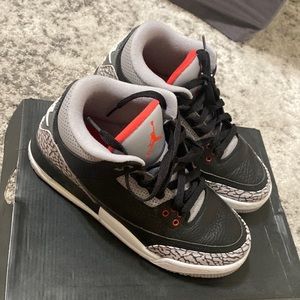 Barely worn air Jordan 3 retro og bg black/fire red/cement grey